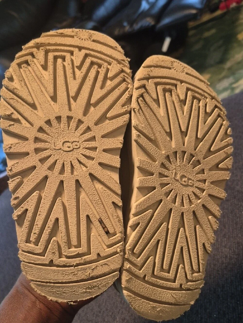 UGG kids sandals